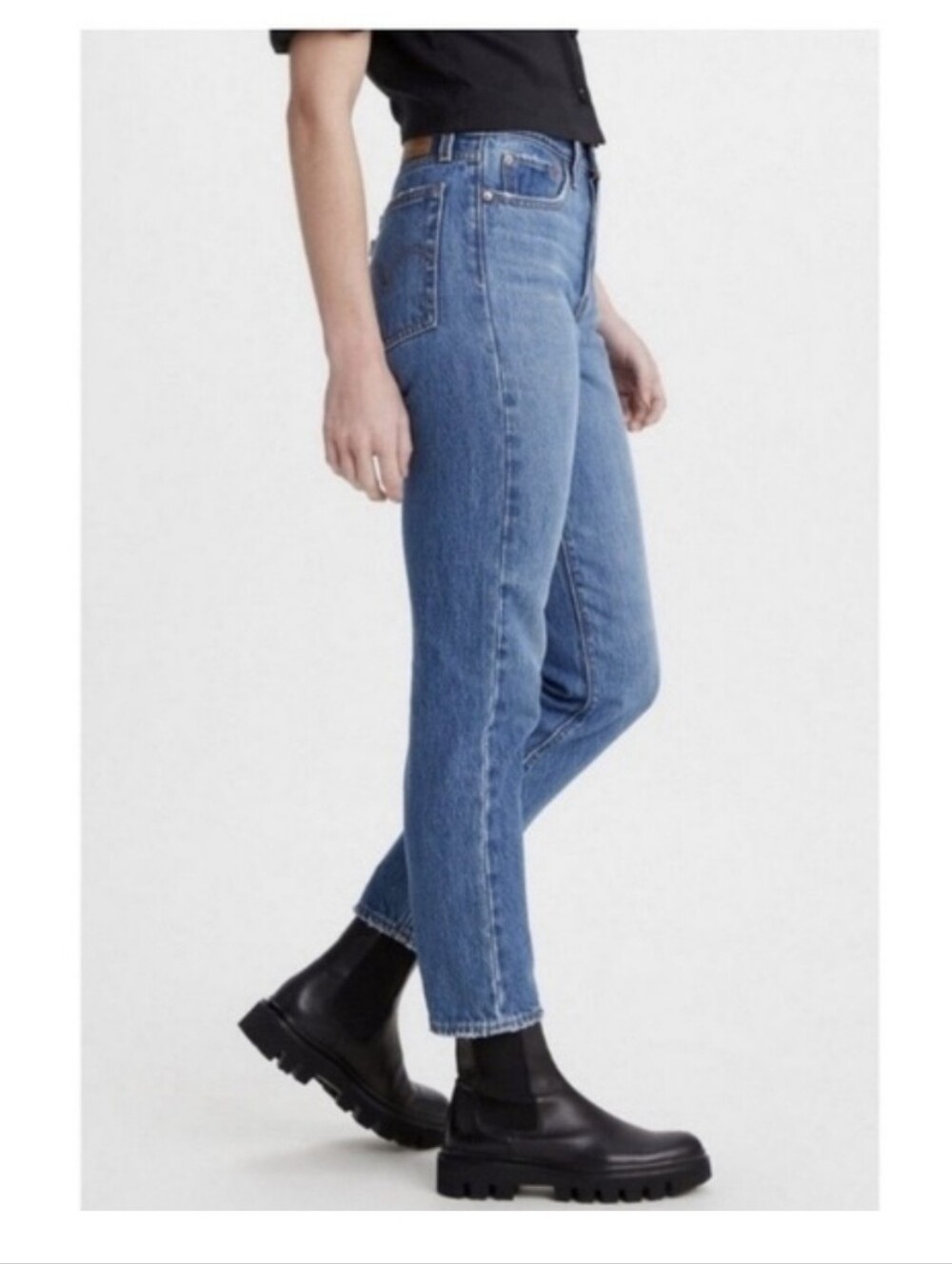 Levis Wedgie Ankle Jeans